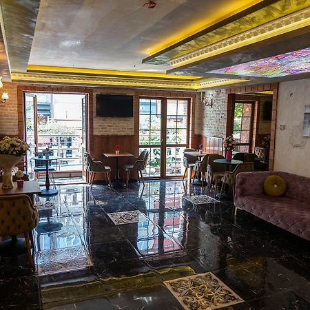 Royal Garden Suite And Hotel Istanbul Eksteriør billede